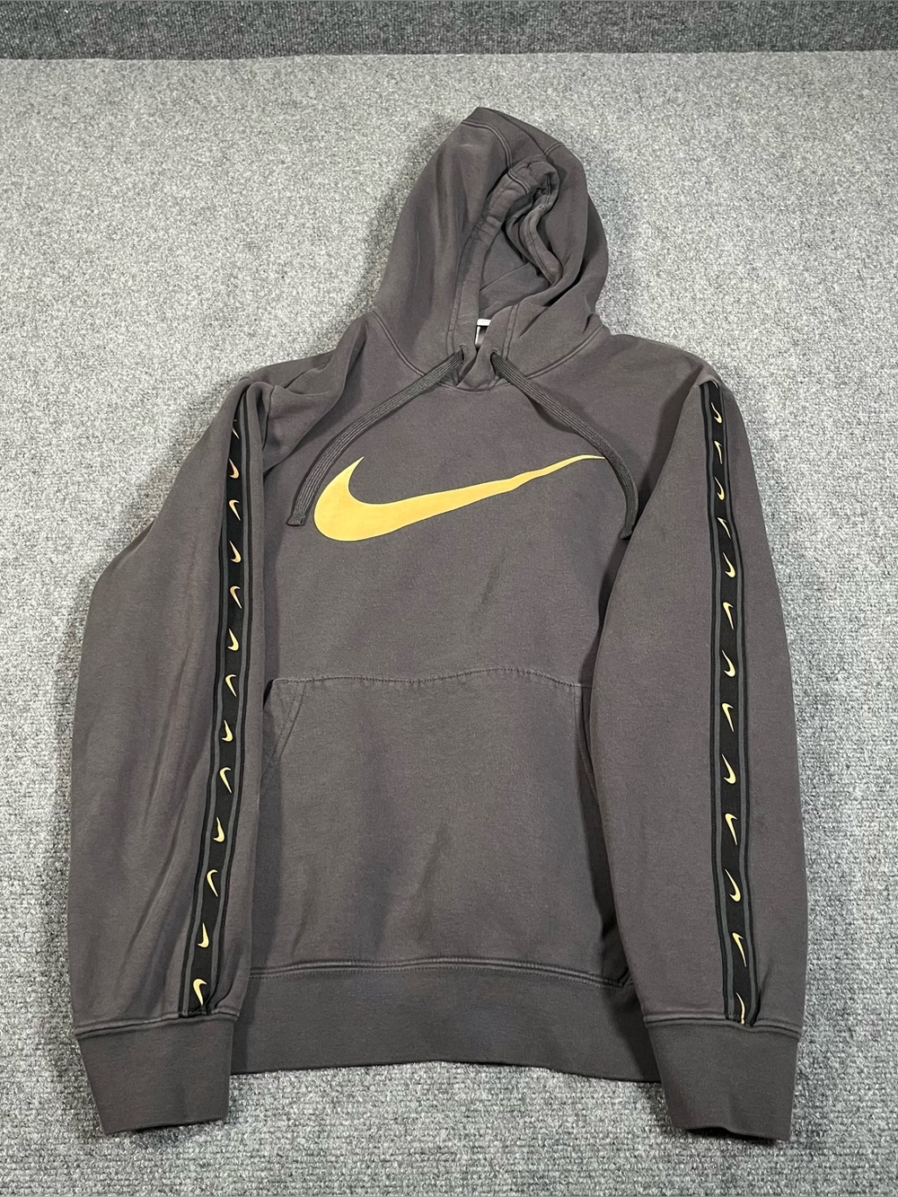 Nike Sportswear Medium Repeat Pullover Fleece Hoodie Black Gold Center Swoosh